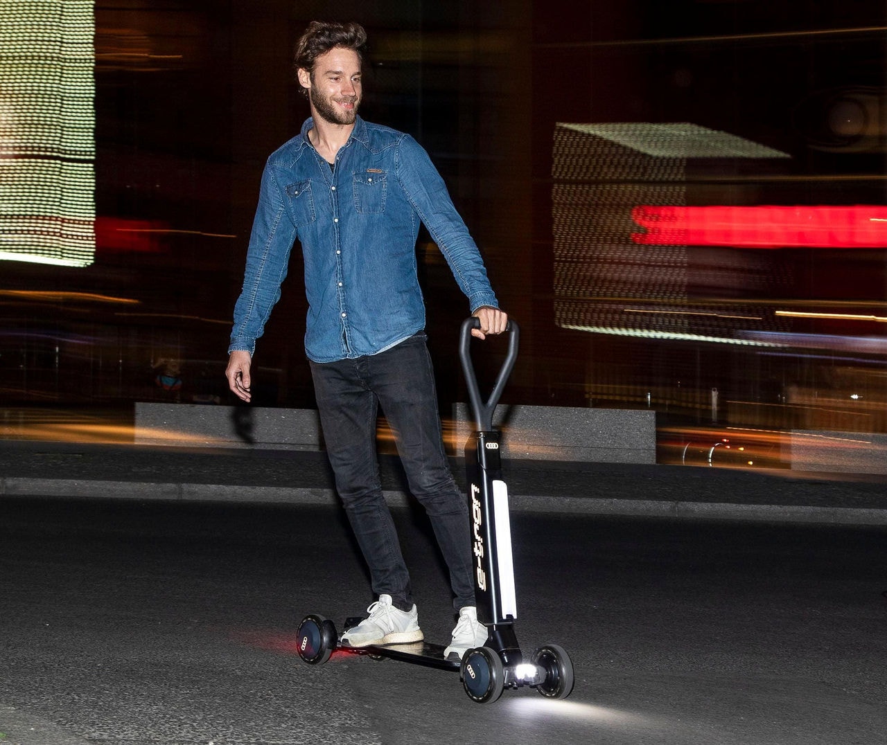 Audi combines e-scooter with skateboard