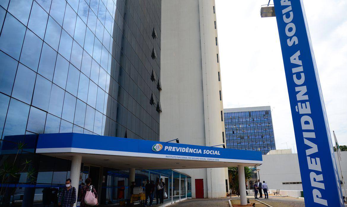 INSS promove pente-fino no BPC
