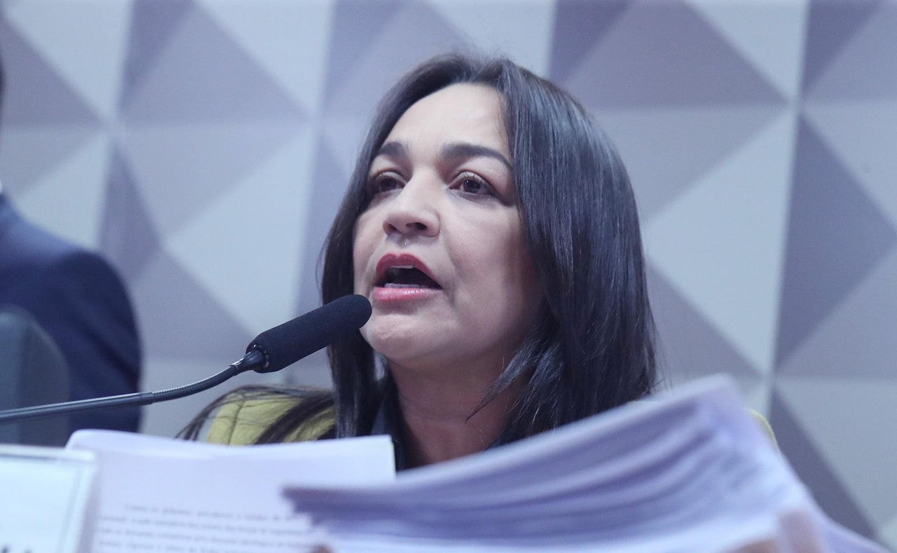 Senadora Eliziane Gama
