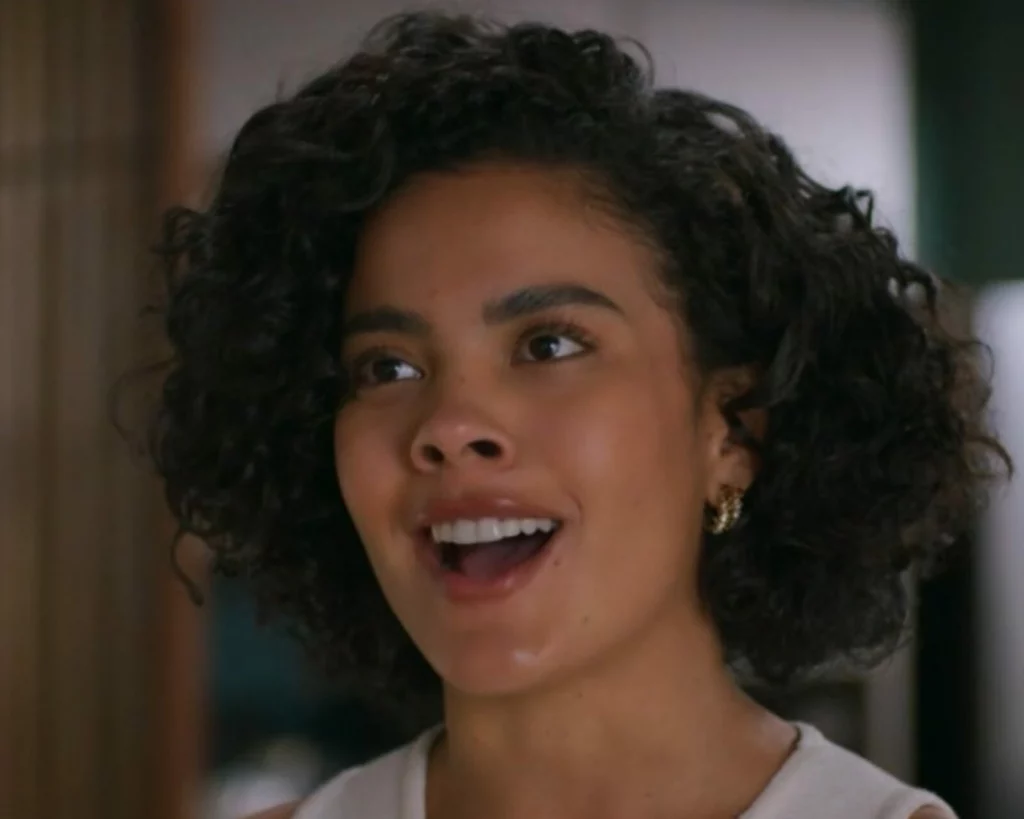 Bella Campos em Vale Tudo