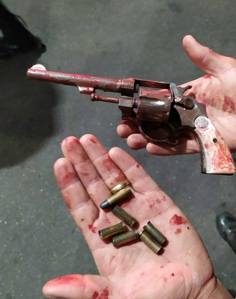 Descrição Vítima estava caída em frente a um sacolão no bairro Honório Bicalho