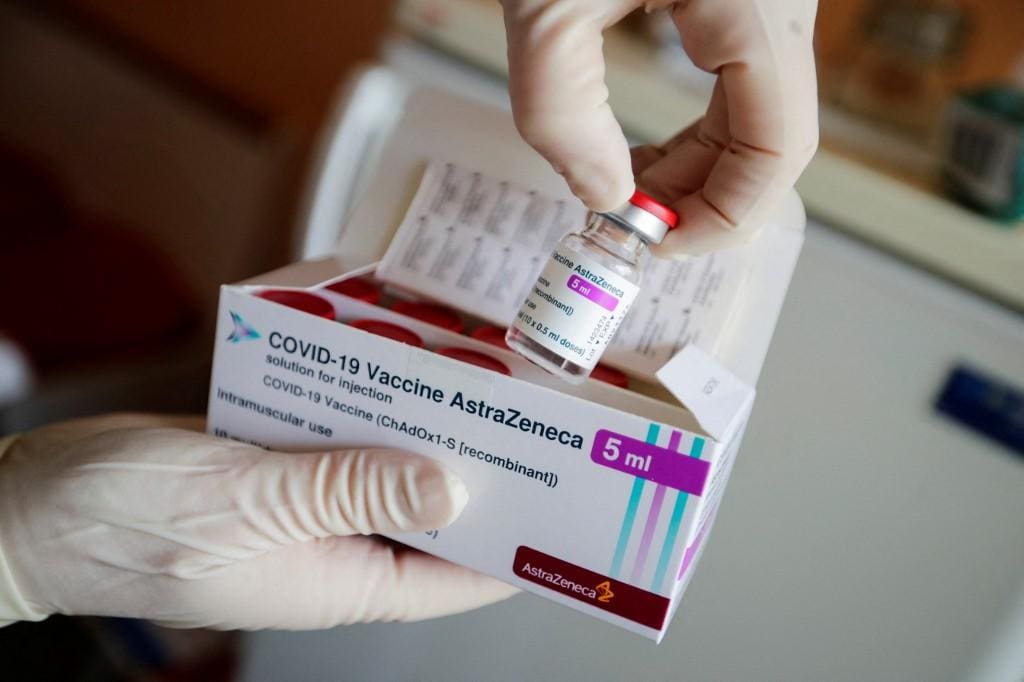 França e Itália anunciam suspensão da vacina AstraZeneca