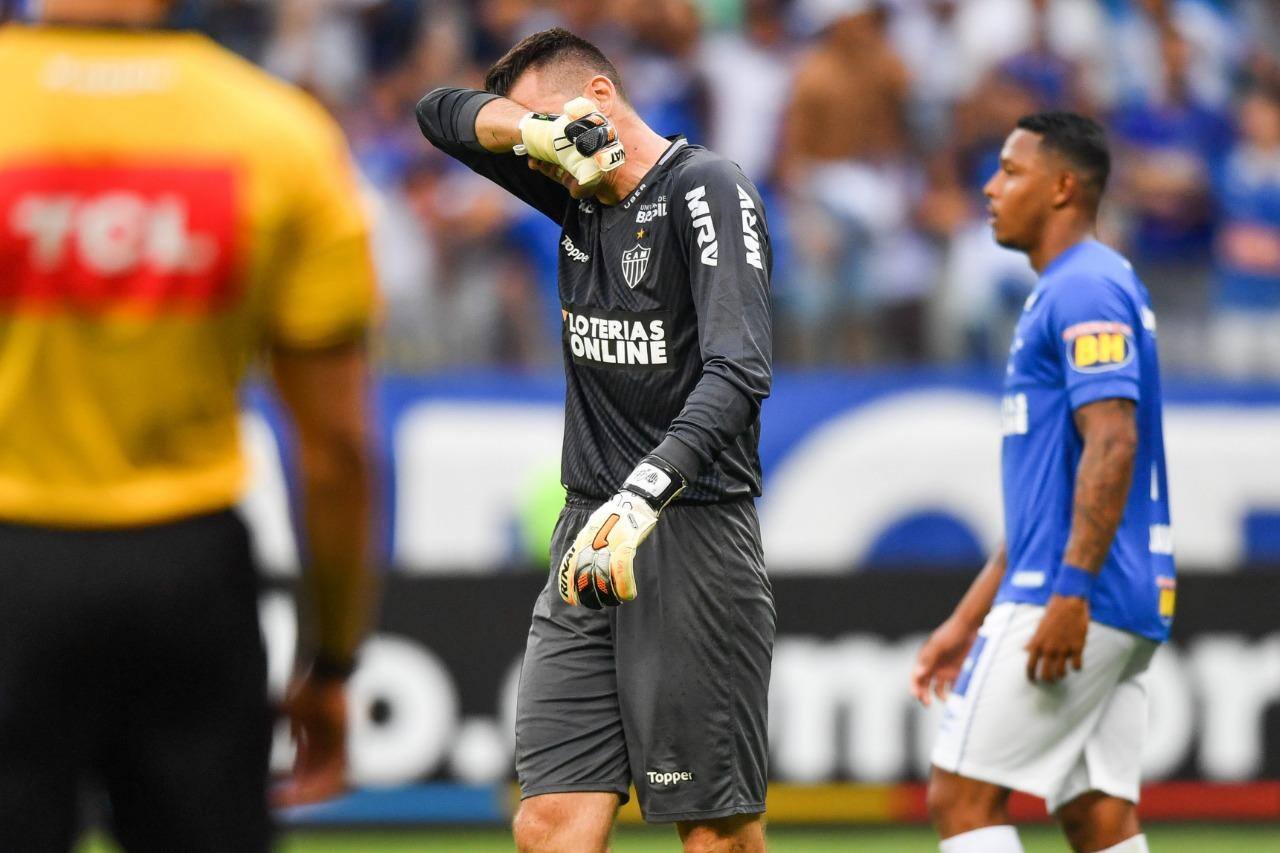 Rafael e Victor brilham e fazem clássico terminar sem gols no Mineirão