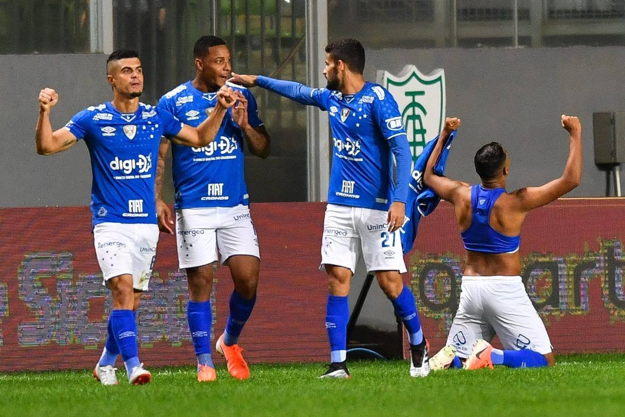 Cruzeiro se classifica apesar de derrota no jogo de volta