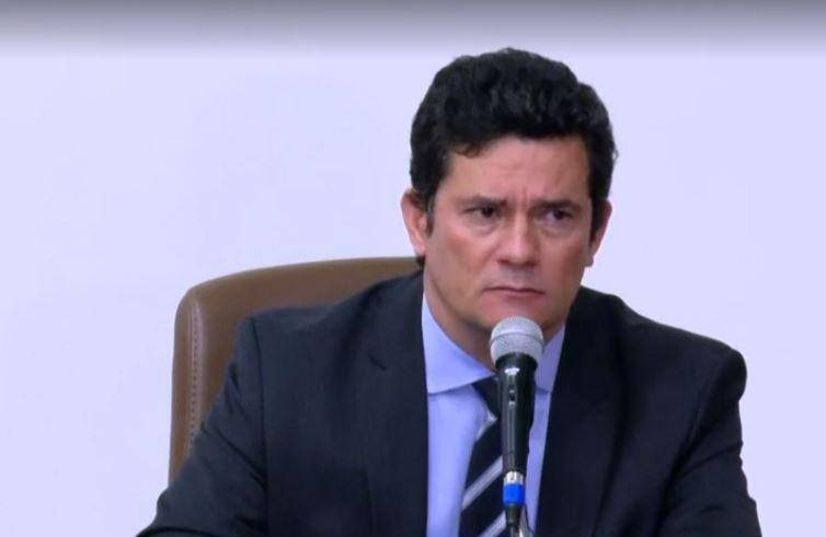 Moro deixa governo Bolsonaro após exoneração do diretor da PF Maurício Valeixo