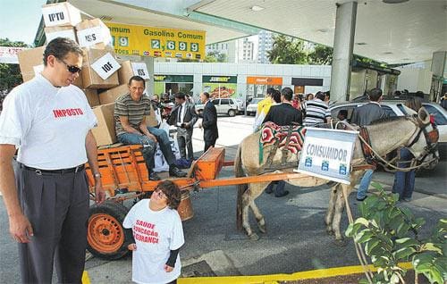 Dia da Liberdade de Impostos Movimento é protesto contra baixo retorno de alta carga vtributária