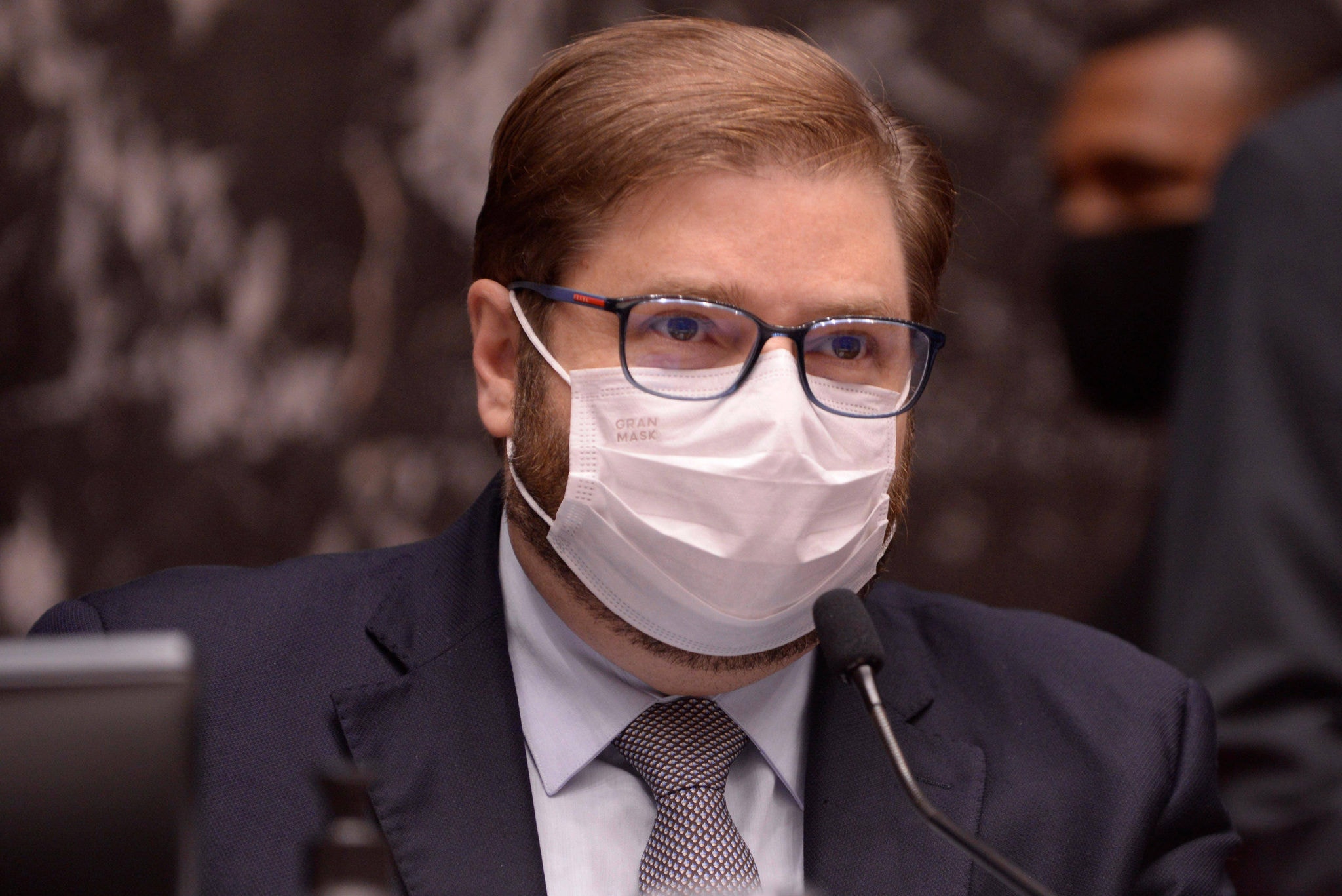Agostinho promulgará reajuste extra para servidores nesta segunda