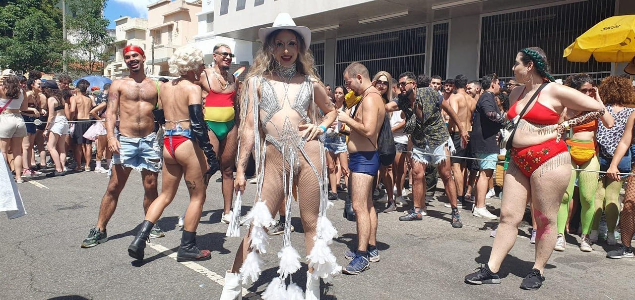 A proposta do bloco é promover uma festa marcada pelo respeito, liberdade e representação feminista e LGBTQIA+