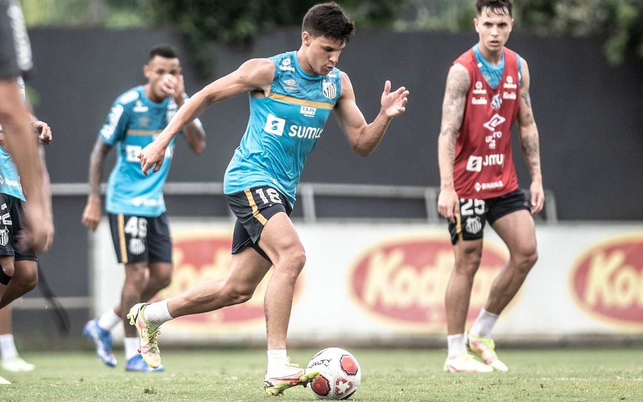 Augusto Galván passou pelo Santos recentemente (Foto: Ivan Storti/Santos FC)