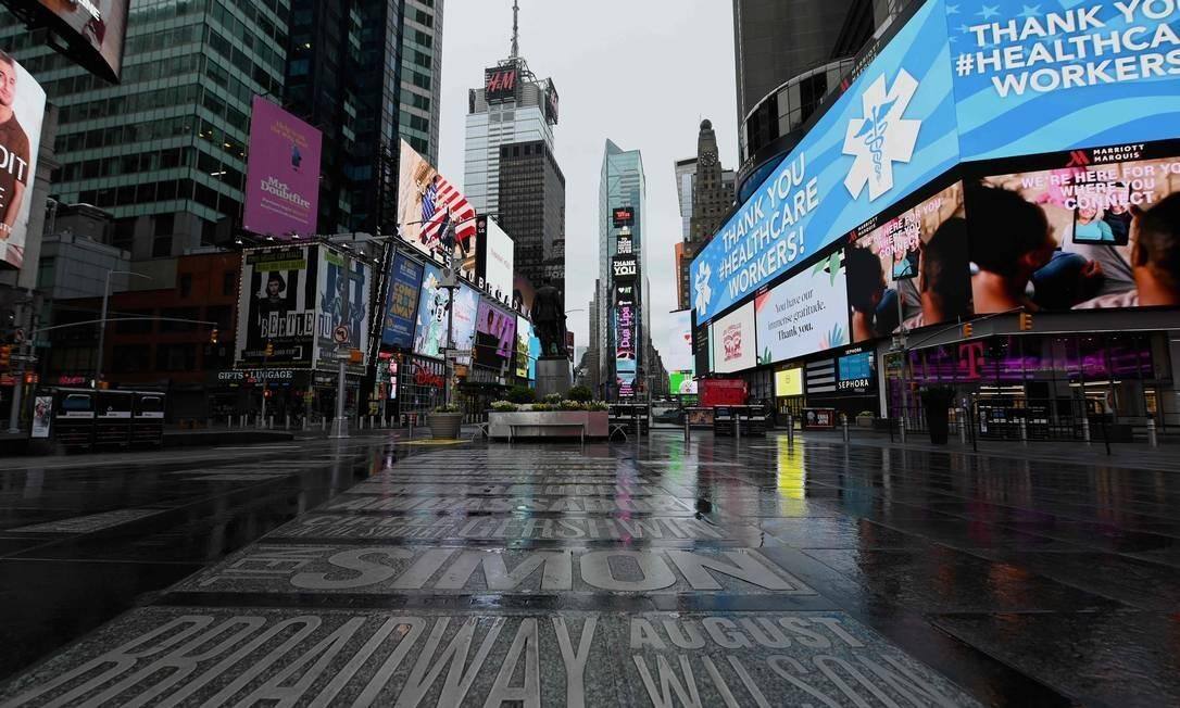 Times Square é um dos principais pontos turísticos de Nova York