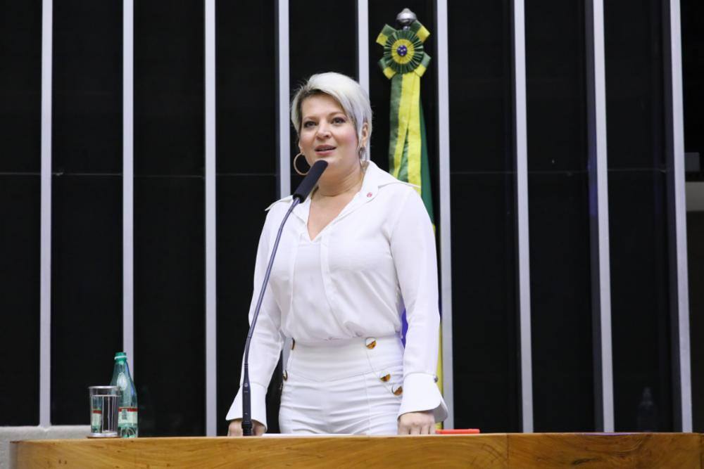 A deputada Joice Hasselmann deixou o PSL para se filiar ao PSDB