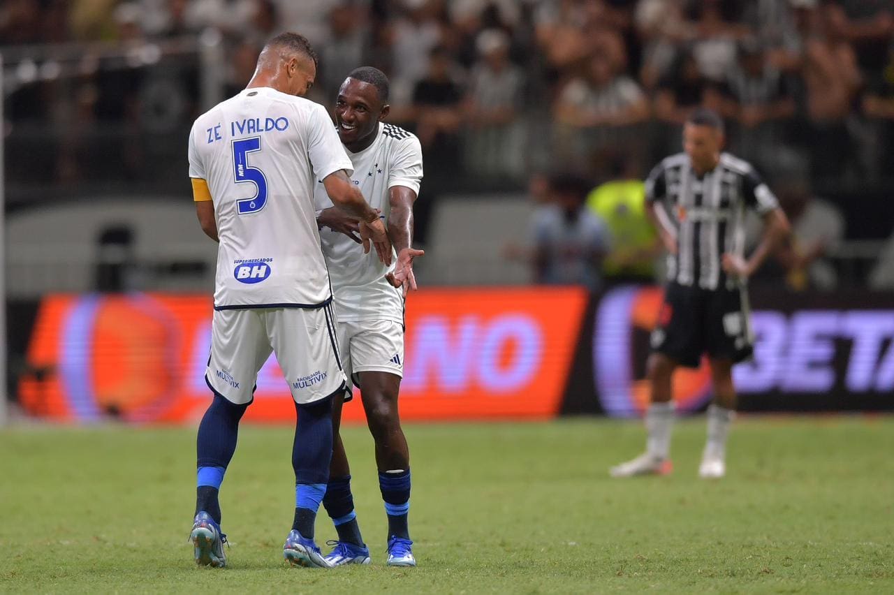 Cruzeiro derrota o Galo por 2 a 0 no clássico da terceira rodada