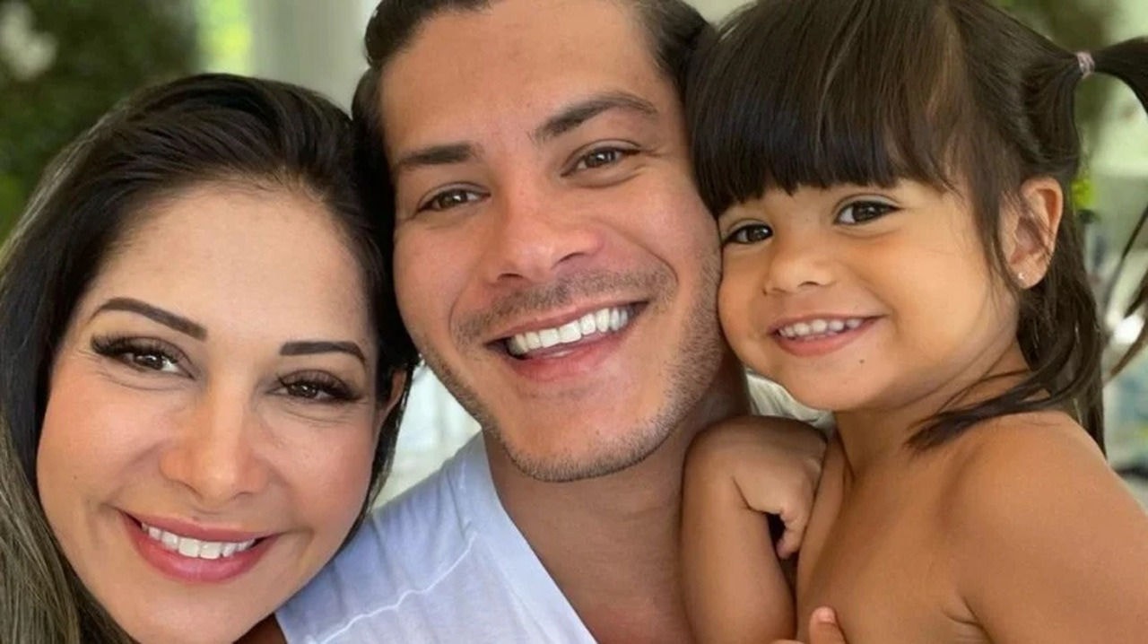 Maira Cardi, Arthur Aguiar e Sophia Aguiar