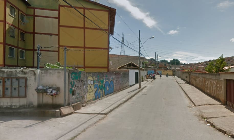 Um dos crimes foi cometido nesta rua, em Santa Luzia