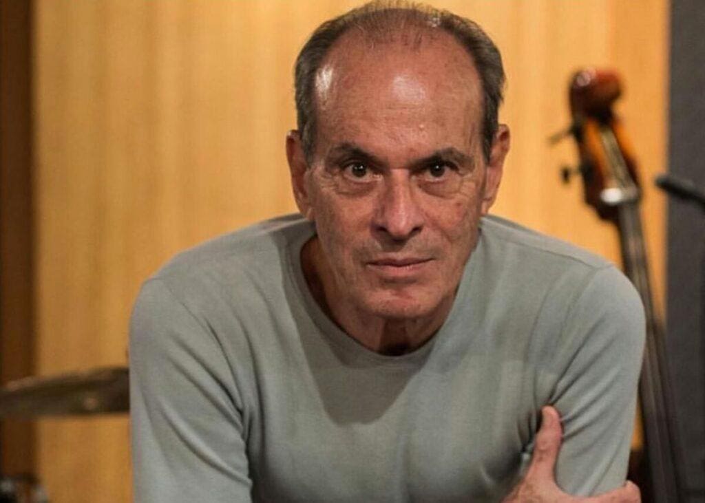 Ney Matogrosso explicou o motivo de não declarar apoio aos políticos