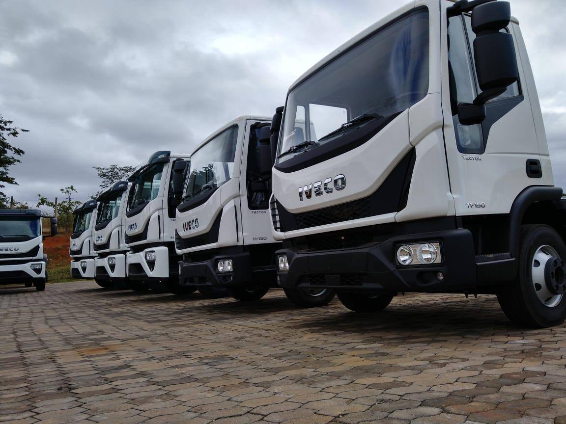 Iveco Tector_Entrega na Deva Montes Clarosjpeg