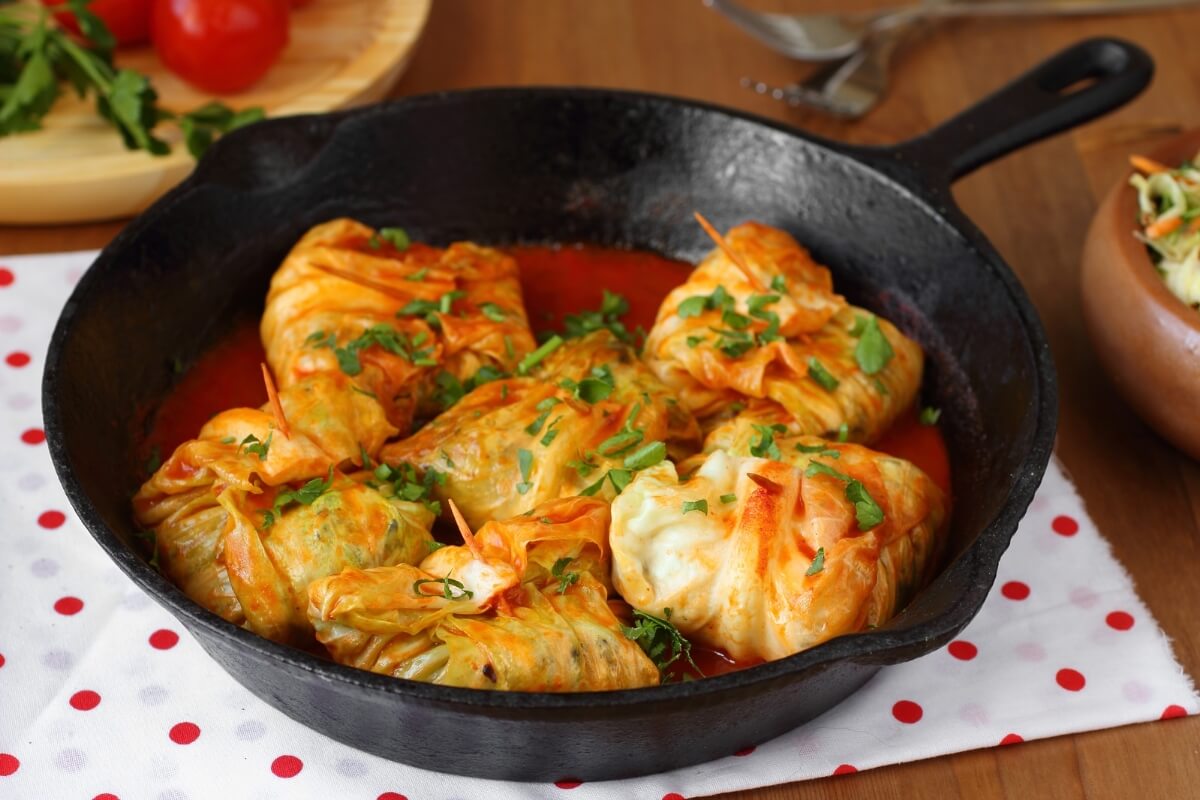 Charuto de repolho com carne moída