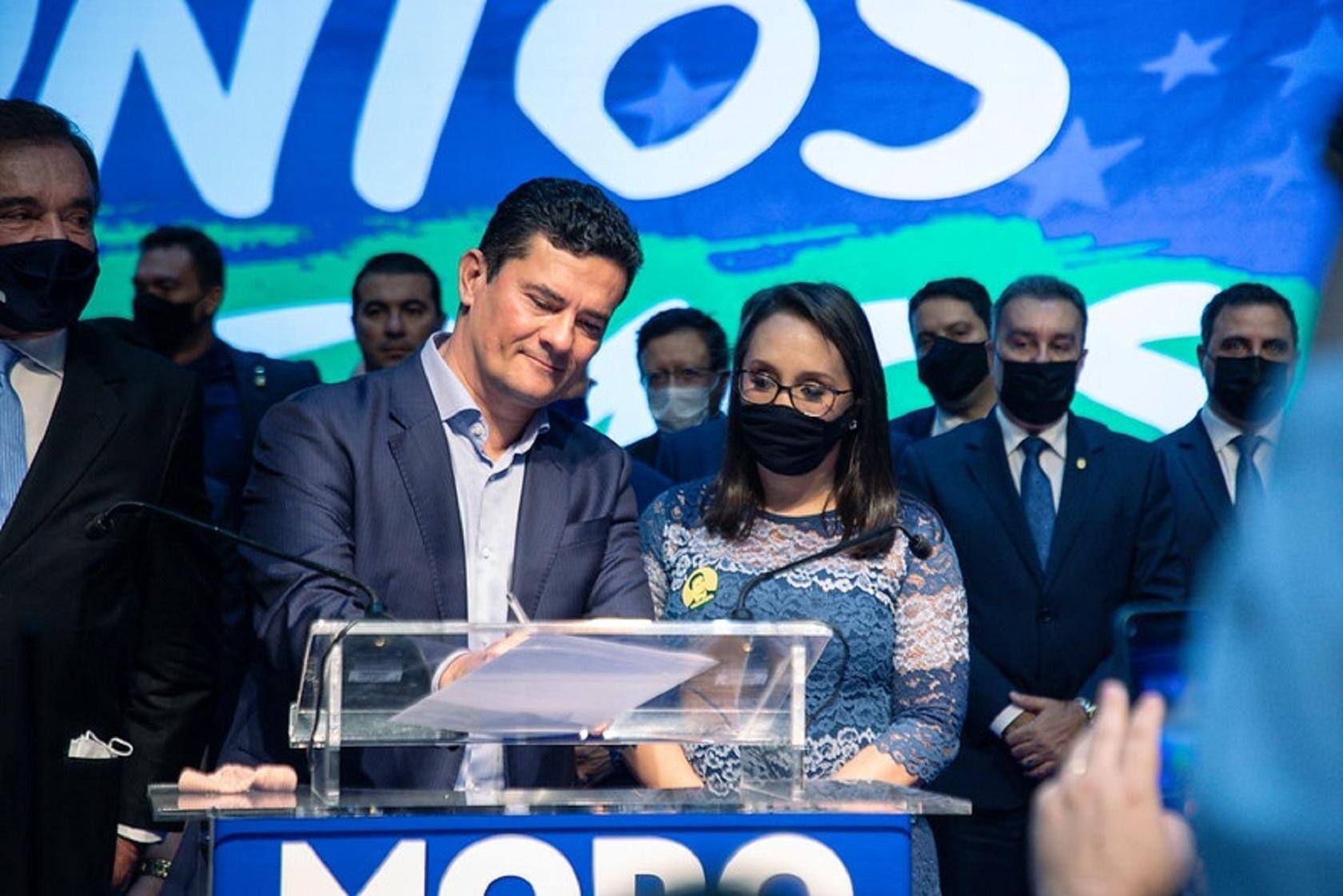 Sergio Moro e Renata Abreu na filiação do ex-juiz ao Podemos, em novembro de 2021