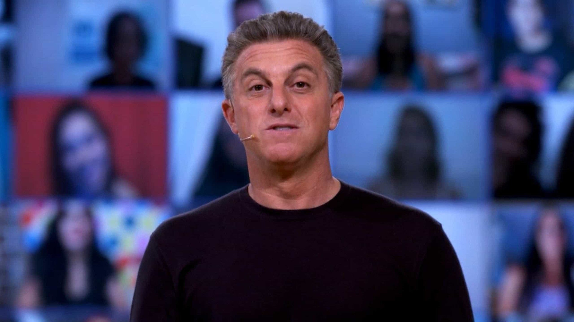 Luciano Huck defende Nathalia Dill por dar nota baixa na Dança dos Famosos
