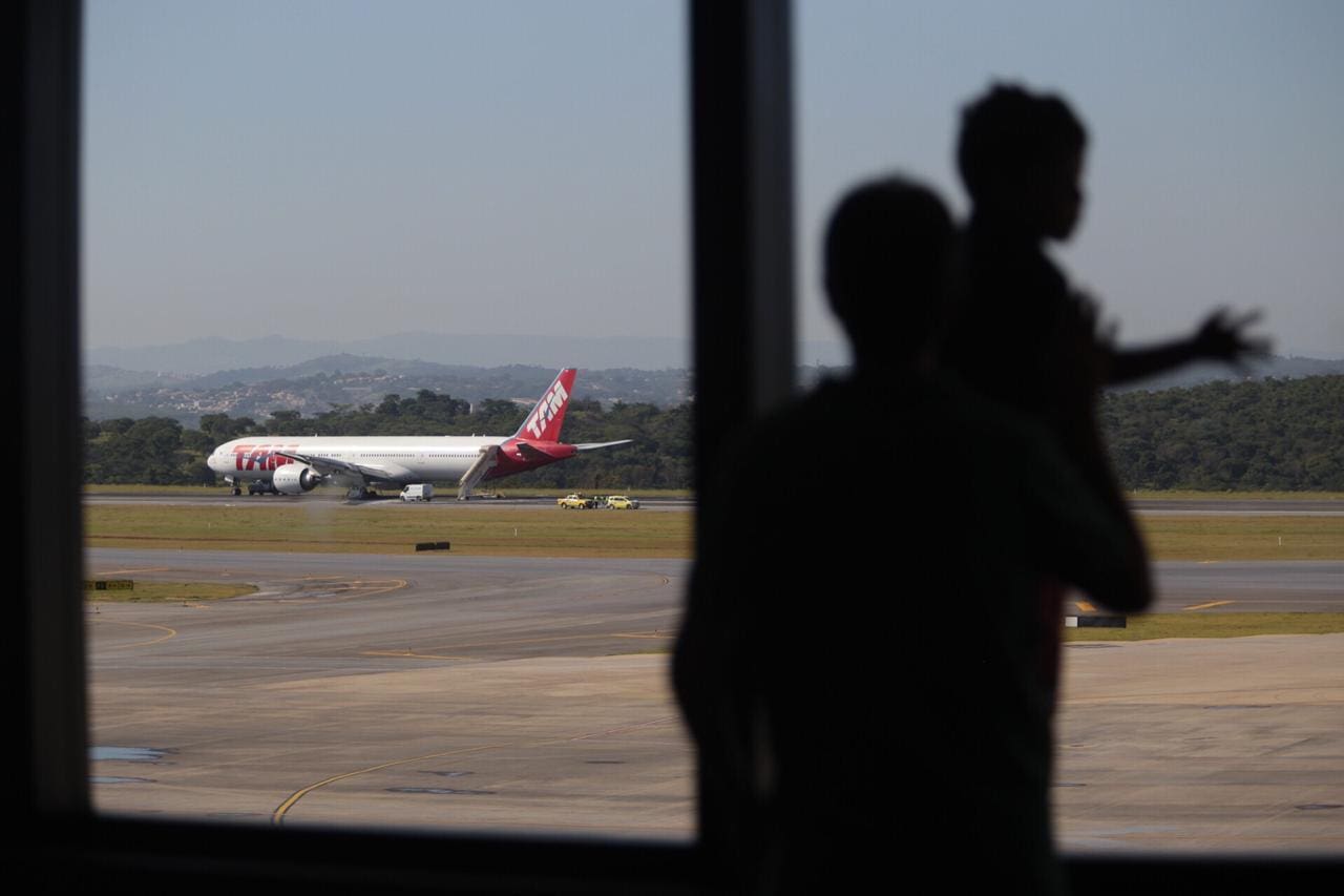 Aeroporto de Confins tem pista liberada e apenas alguns atrasos