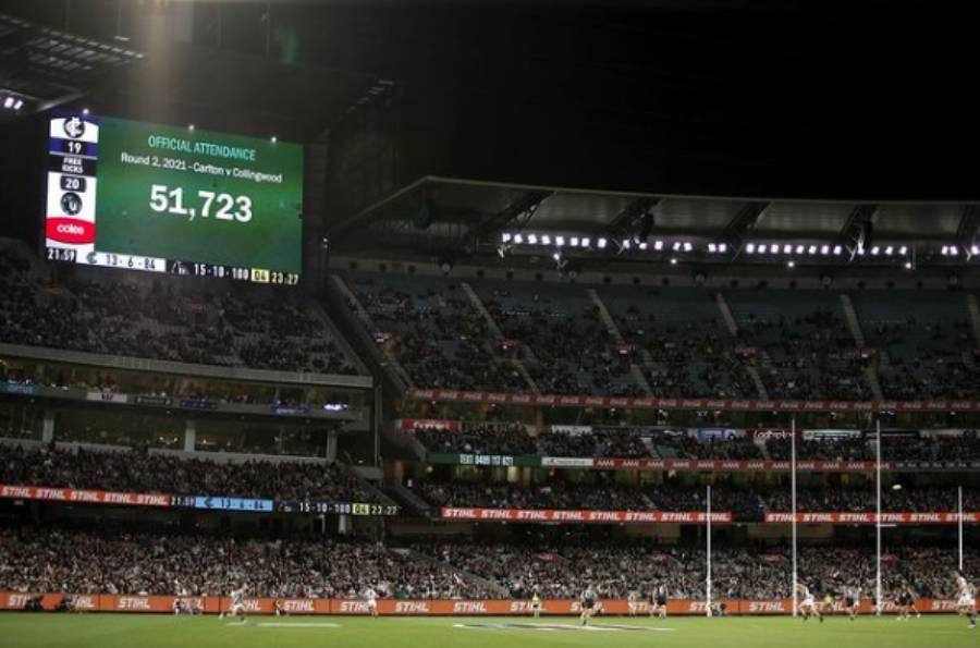 Melbourne Cricket Ground registrou mais de 50 mil espectadores em jogo de futebol australiano na última quinta-feira