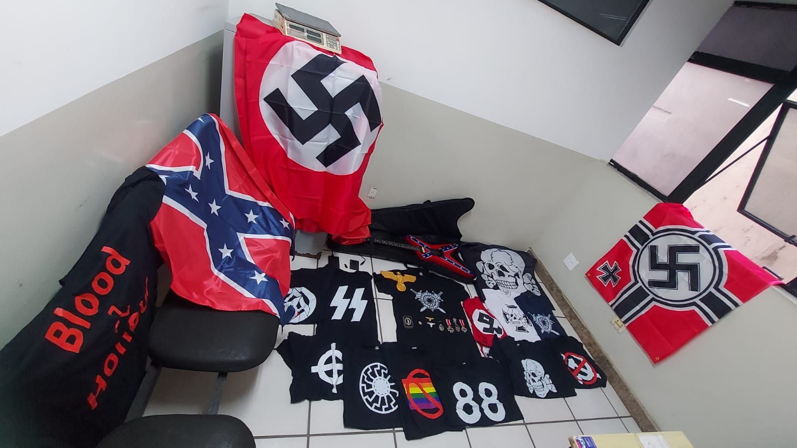 Jovem de 24 anos, de BH, foi alvo de operação da Polícia Civil de combate ao neonazismo