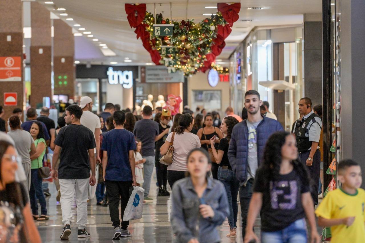 As vendas nos shoppings movimentaram R$ 5,6 bilhões na semana de 19 a 25 de dezembro