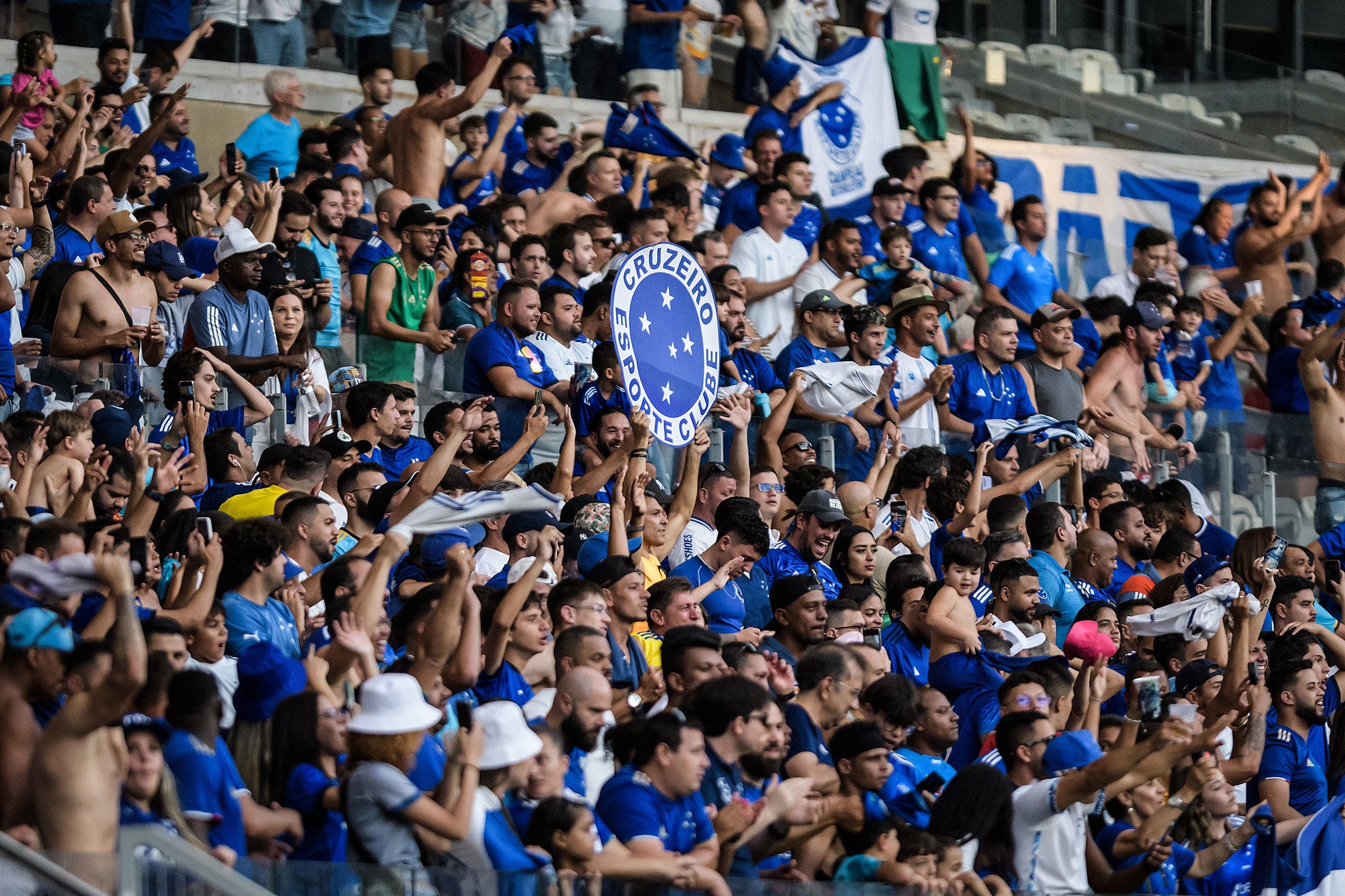Mais de 50 mil cruzeirenses estarão presentes no jogo contra o Corinthians