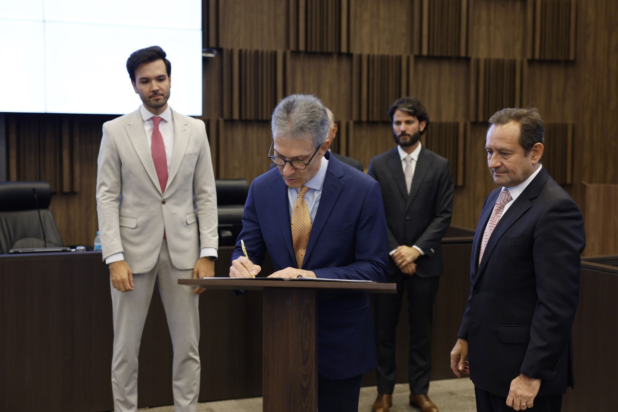 Fiscalizada pelo TJMG, a sobretaxa foi aprovada pela Assembleia Legislativa e foi sancionada pelo governador Romeu Zema (Novo) ainda no fim do ano