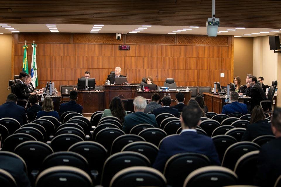 Sessão plenária do TRE-PR que absolveu o senador Sergio Moro da acusação do crime de abuso de poder econômico nas eleições de 2022