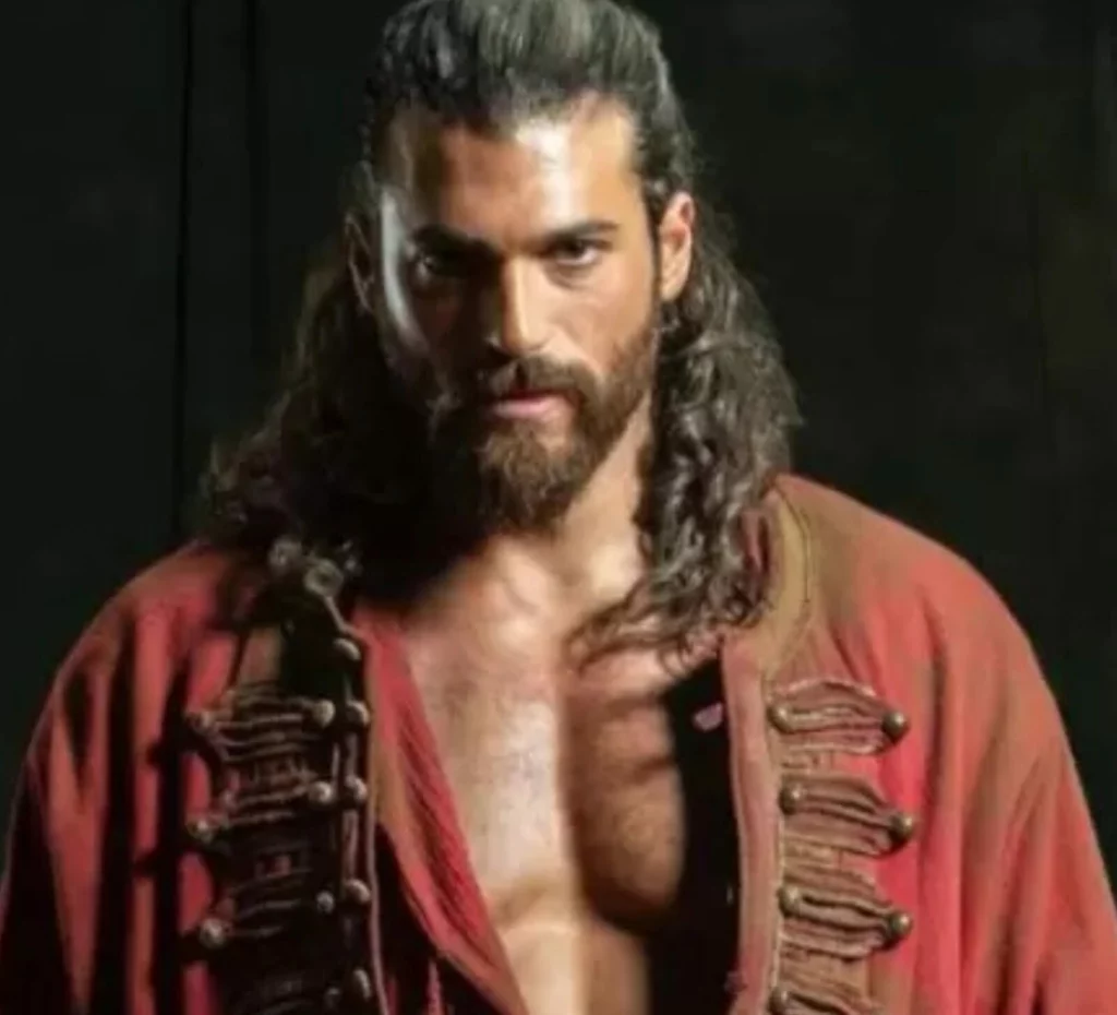 Can Yaman é Balaban na série El Turco