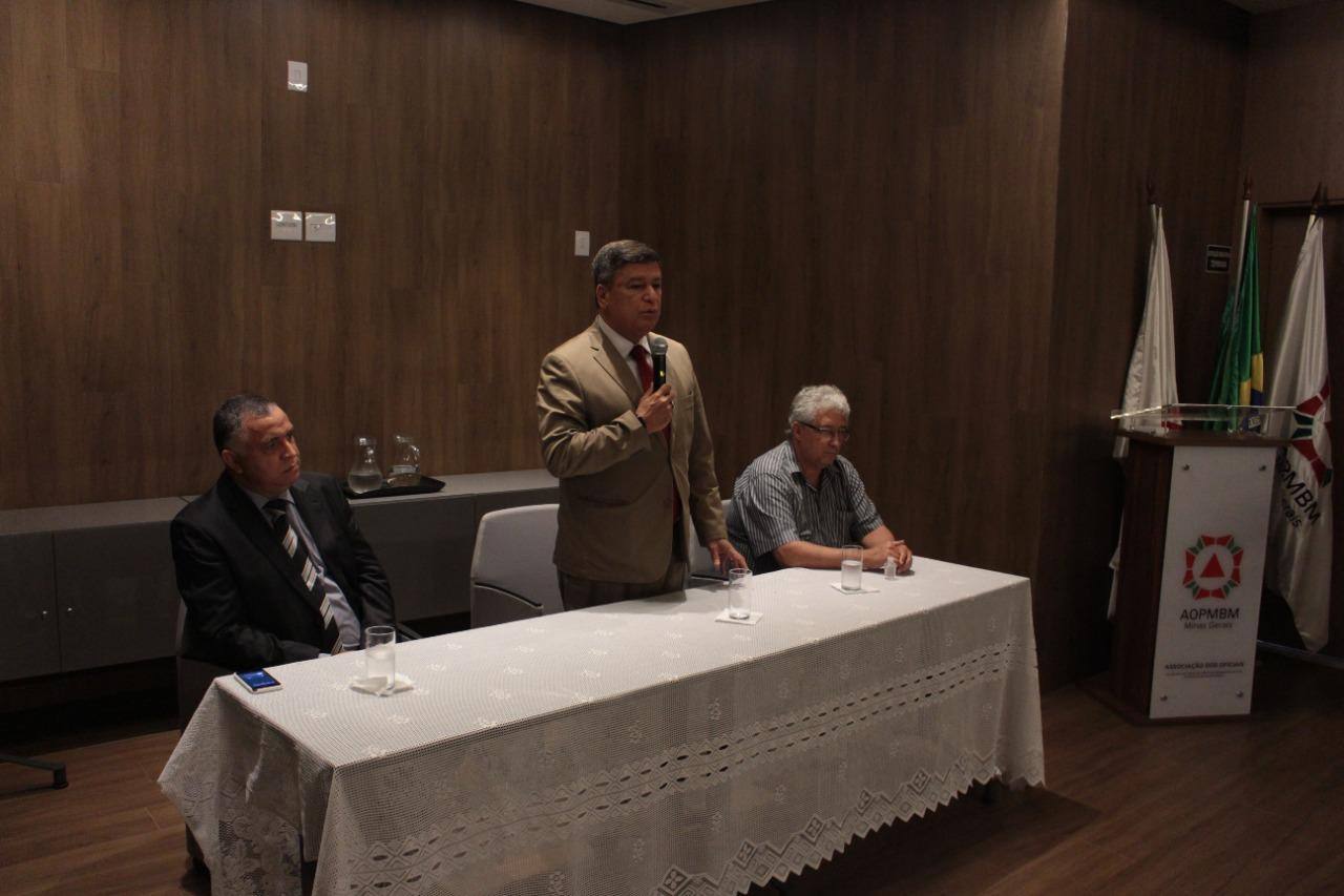 Viana garante pré-candidatura pelo menos até convenção do PL