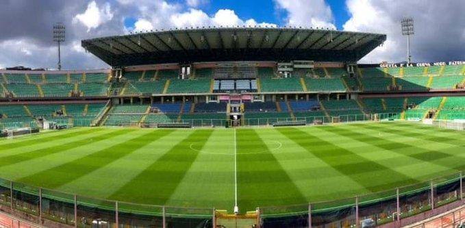 Localizado em Palermo, na Itália, estádio é a casa do clube de futebol Palermo