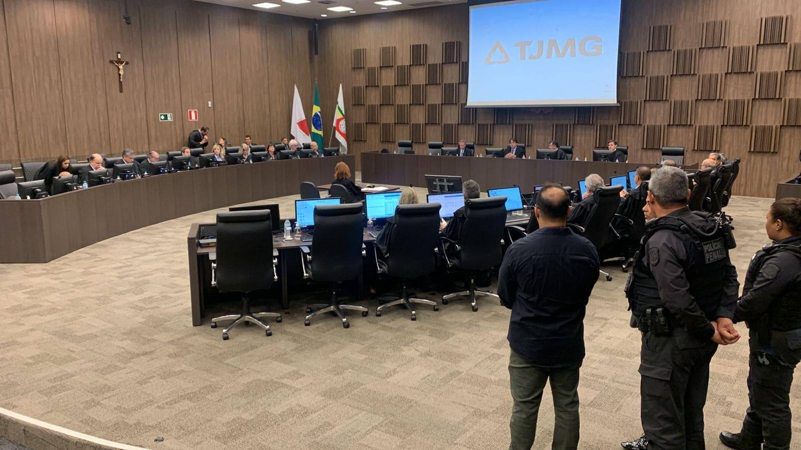 Julgamento do promotor André Luis de Pinho