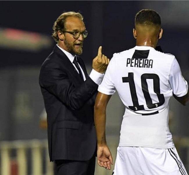 Ex-Corinthians Matheus Pereira marca dois gols pela Juventus U23