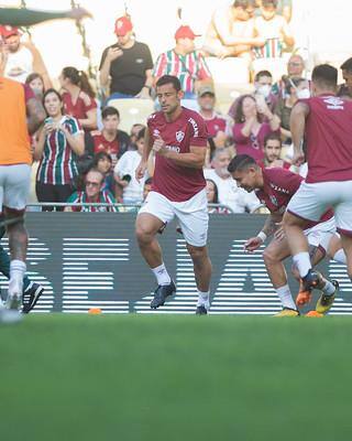 Fred faz o gol de 199 pelo Fluminense