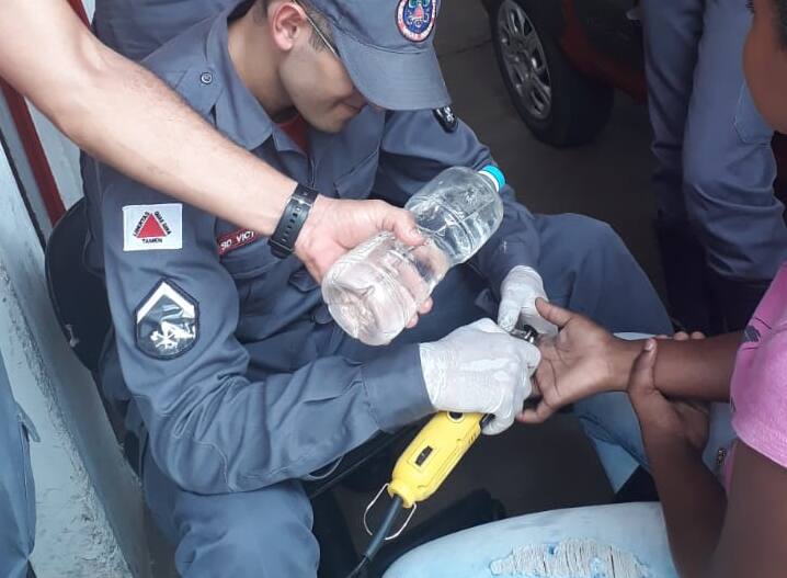 Bombeiros retiraram anel