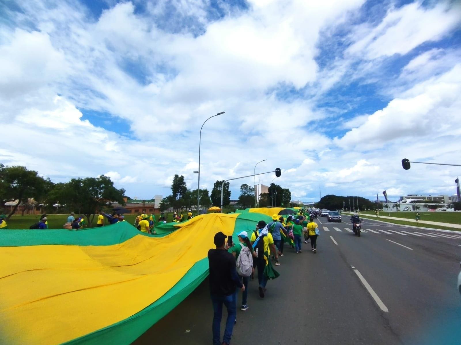Manifestantes contrários ao resultado das Urnas em Brasília