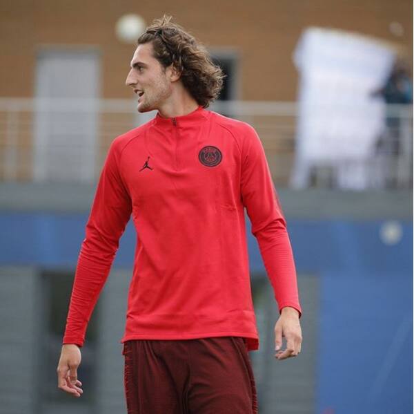 Barcelona admite interesse em Rabiot, mas nega ter acordo com volante