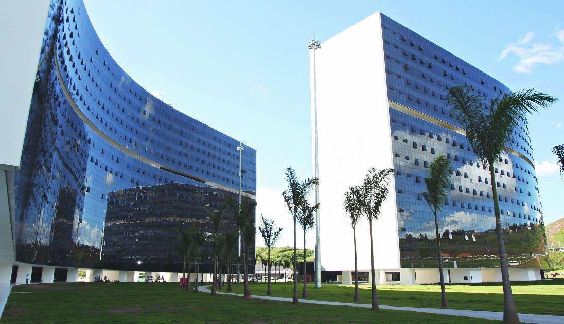 Rombo Cidade Administrativa é alvo frequente de críticas; Orçamento de 2019 aponta déficit fiscal superior a R$ 11 bilhões
