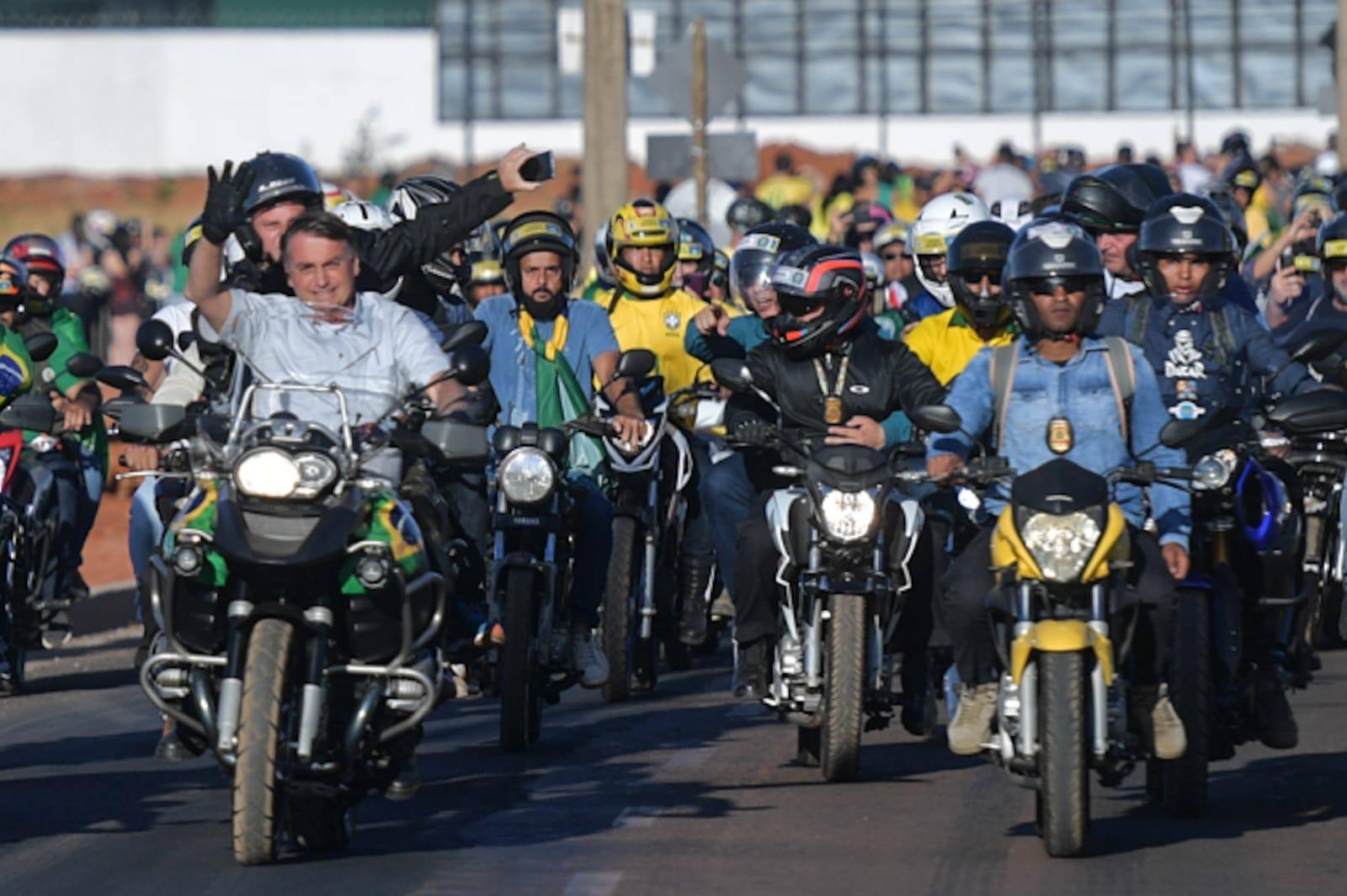 Bolsonaro participa de motociata e Marcha para Jesus em Uberlândia neste sábado (9)