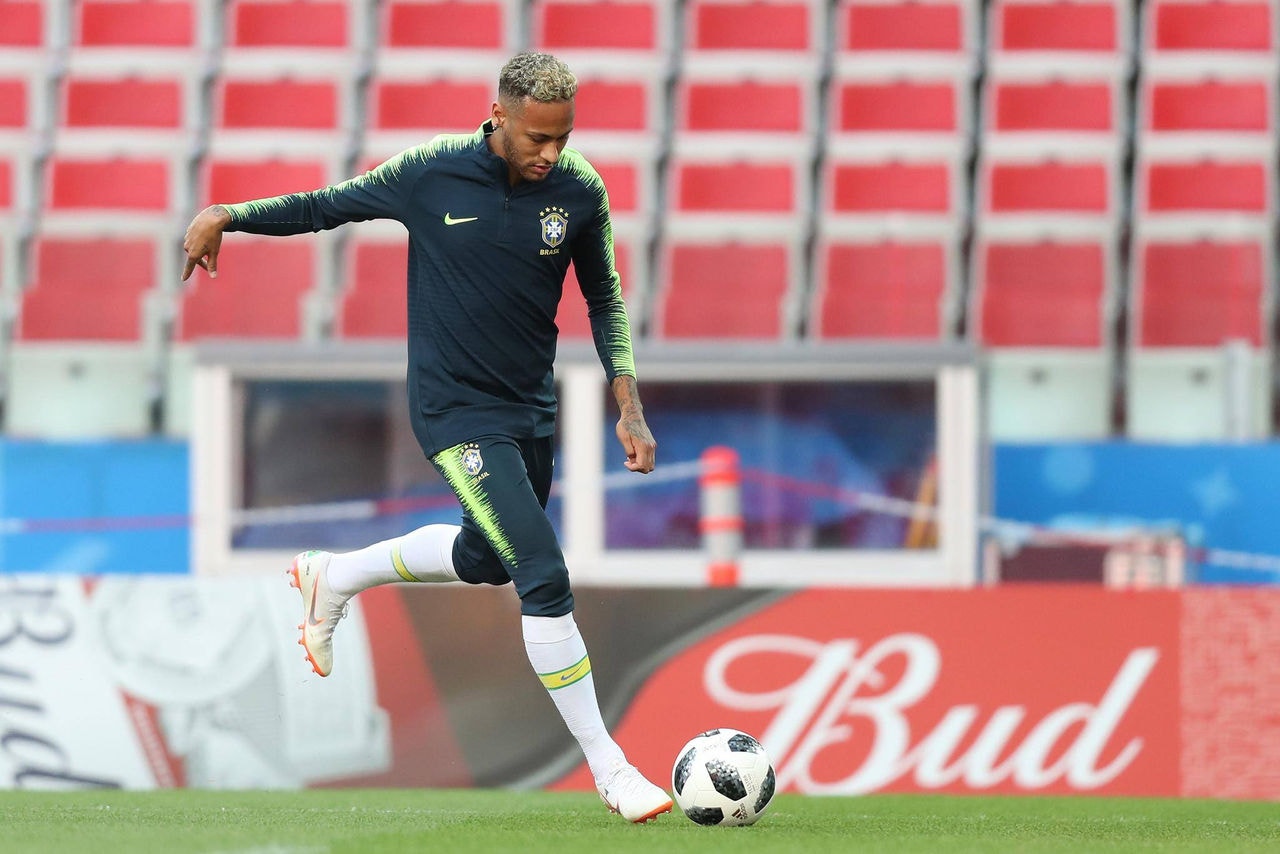 Comissão técnica do Brasil acredita em evolução de Neymar em sua sequência pela seleção