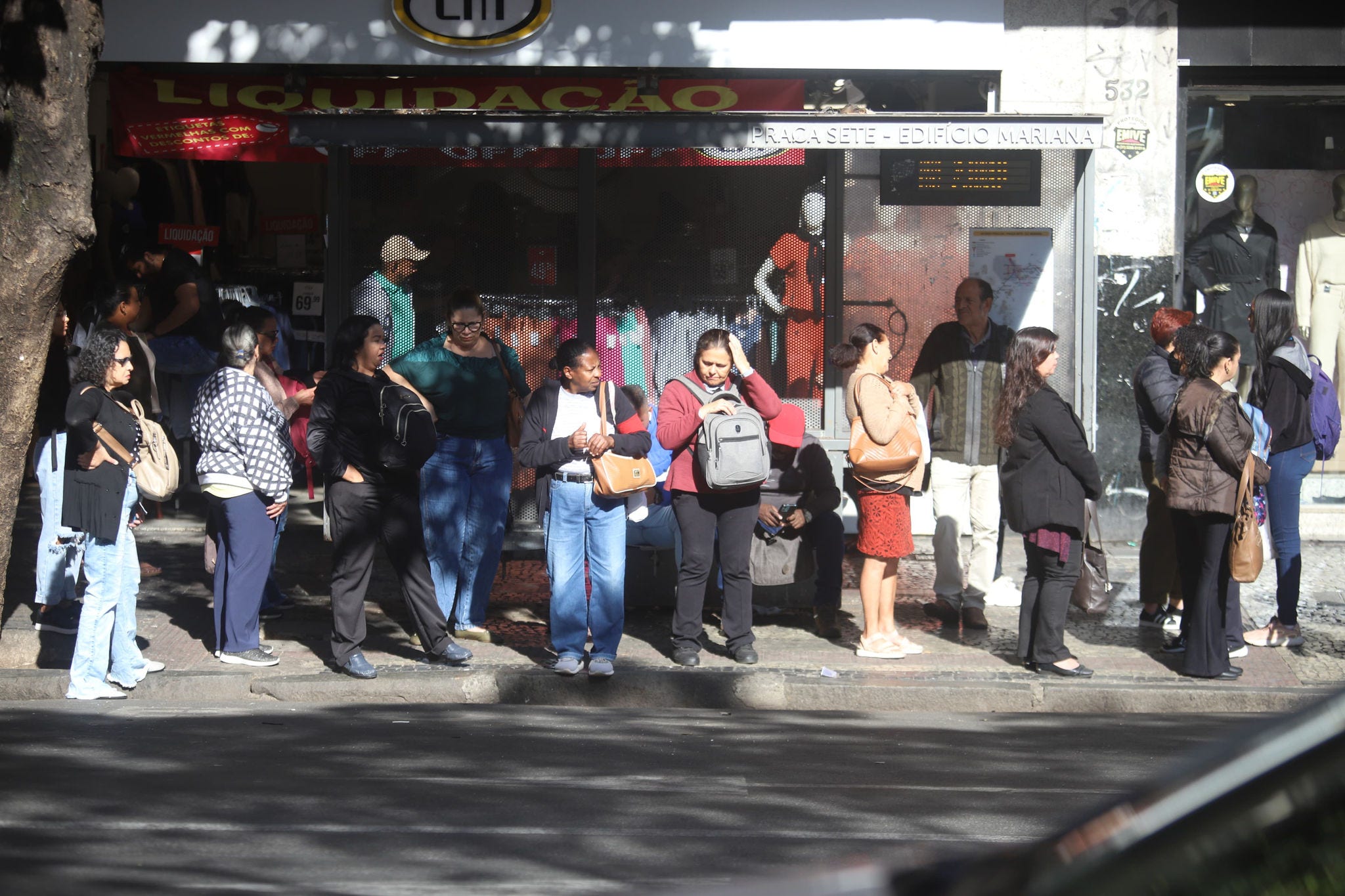 Pontos lotados e atrasos são registrados nesta semana em Belo Horizonte