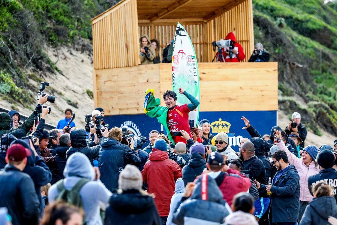 Gabriel Medina venceu a primeira etapa na temporada e se coloca na briga pelo título mundial de 2019