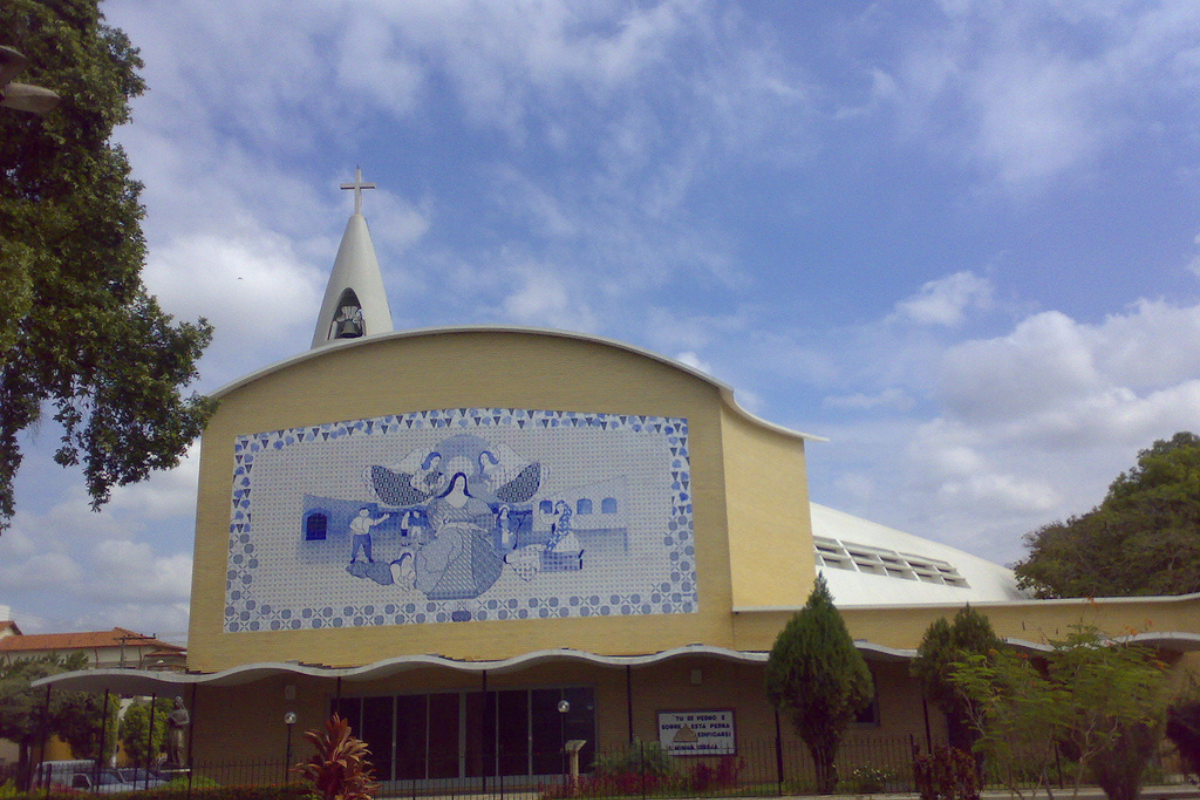 Fachada do Santuário de Santa Rita de Cássia.