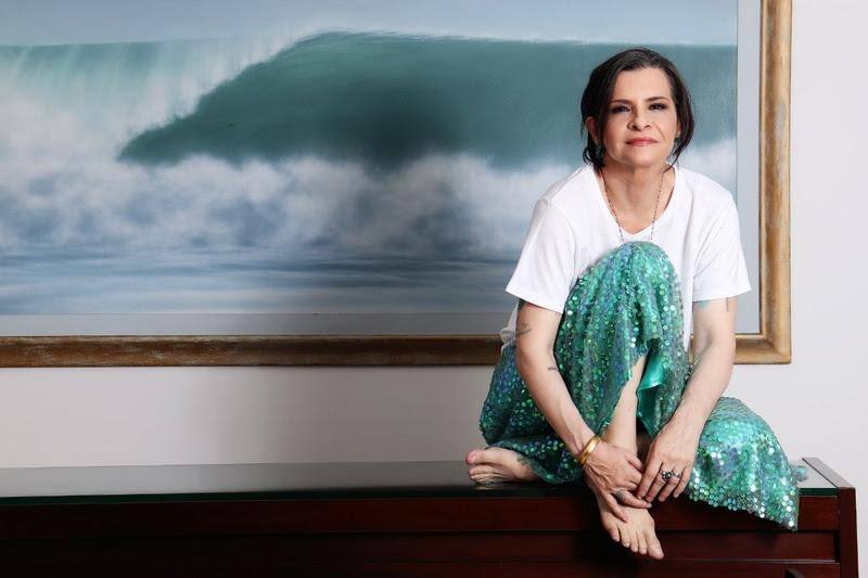 Marina Lima apresenta sua nova turnê, “Nas Ondas de Marina”, no Palácio das Artes, dia 26 de agosto