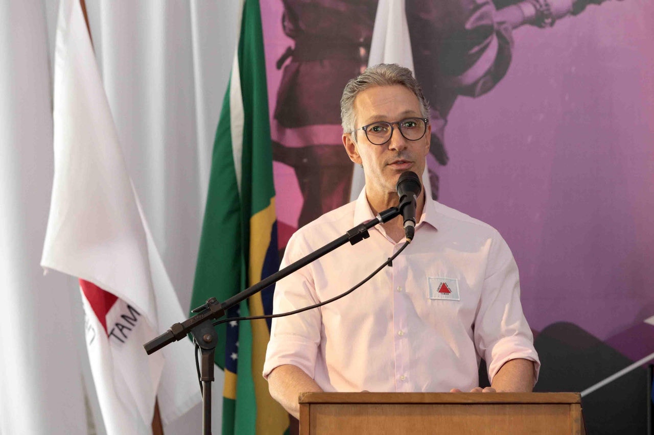 romeu-zema-vaias-bdmg-cultural-by-gil-leonardi-imprensa-mg