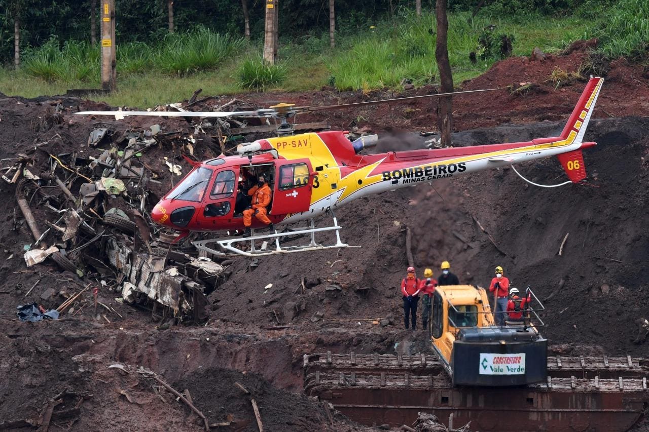 Operações continuam ininterruptamente desde o dia 25 de janeiro, quando a barragem rompeu e devastou a região do Córrego do Feijão