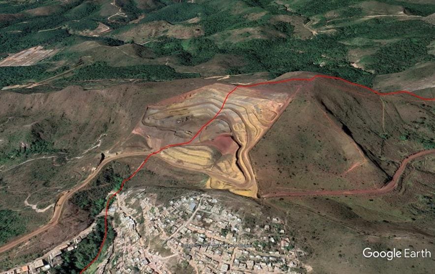 Empreendimento da Gute Sicht fica na divisa entre Sabará e Belo Horizonte Ao lado direito da imagem, a parte que compreende à capital mineira, onde a Serra do Curral é tombada