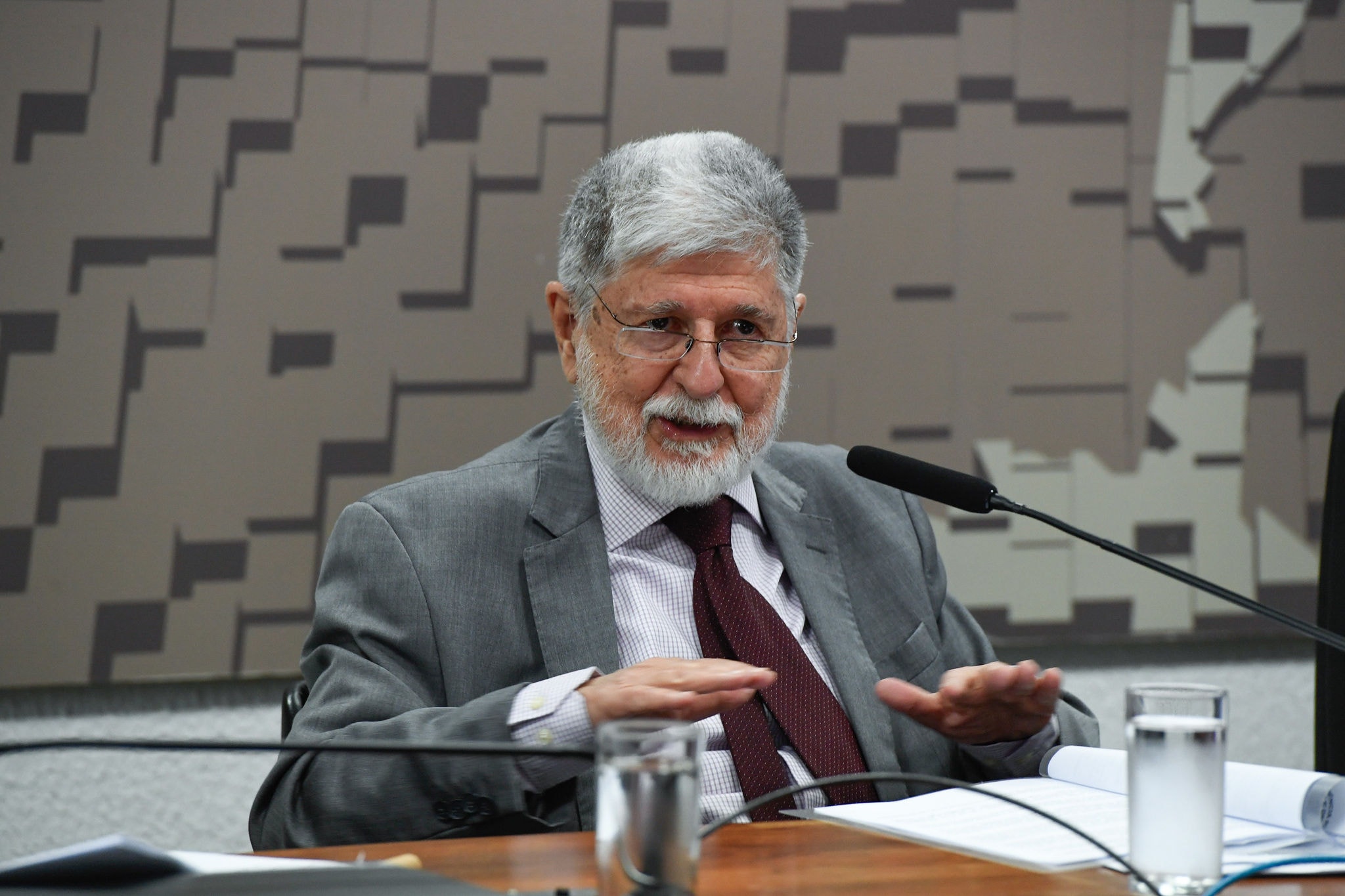 Celso Amorim minimizou ameaça de Trump contra países que se alinharem ao Brics